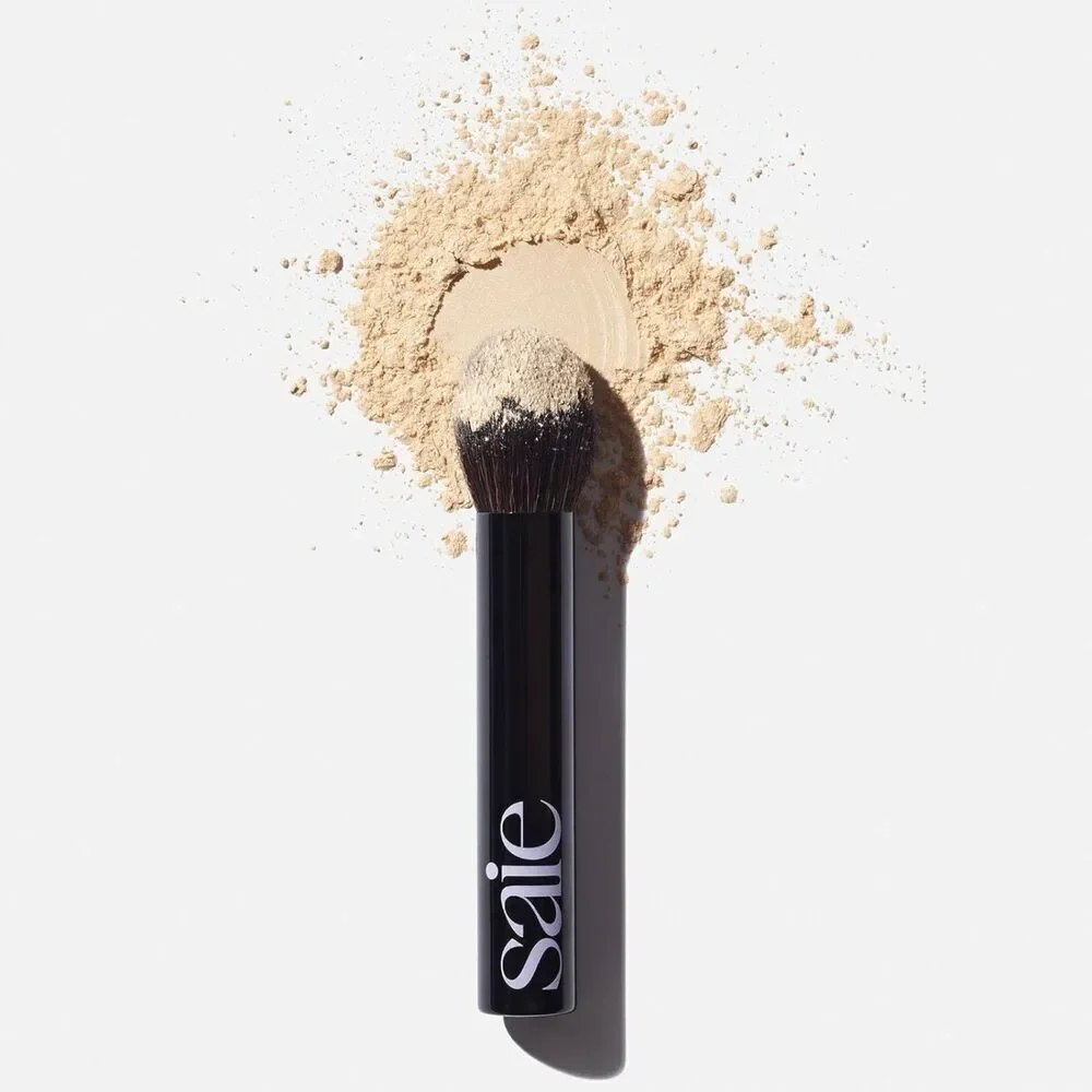 Saie 1 Black Fluffy Makeup Brush With Tapered Tip for Precise Application
